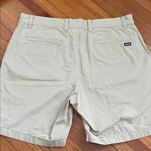 Patagonia Men's Tan Front Shorts size 34